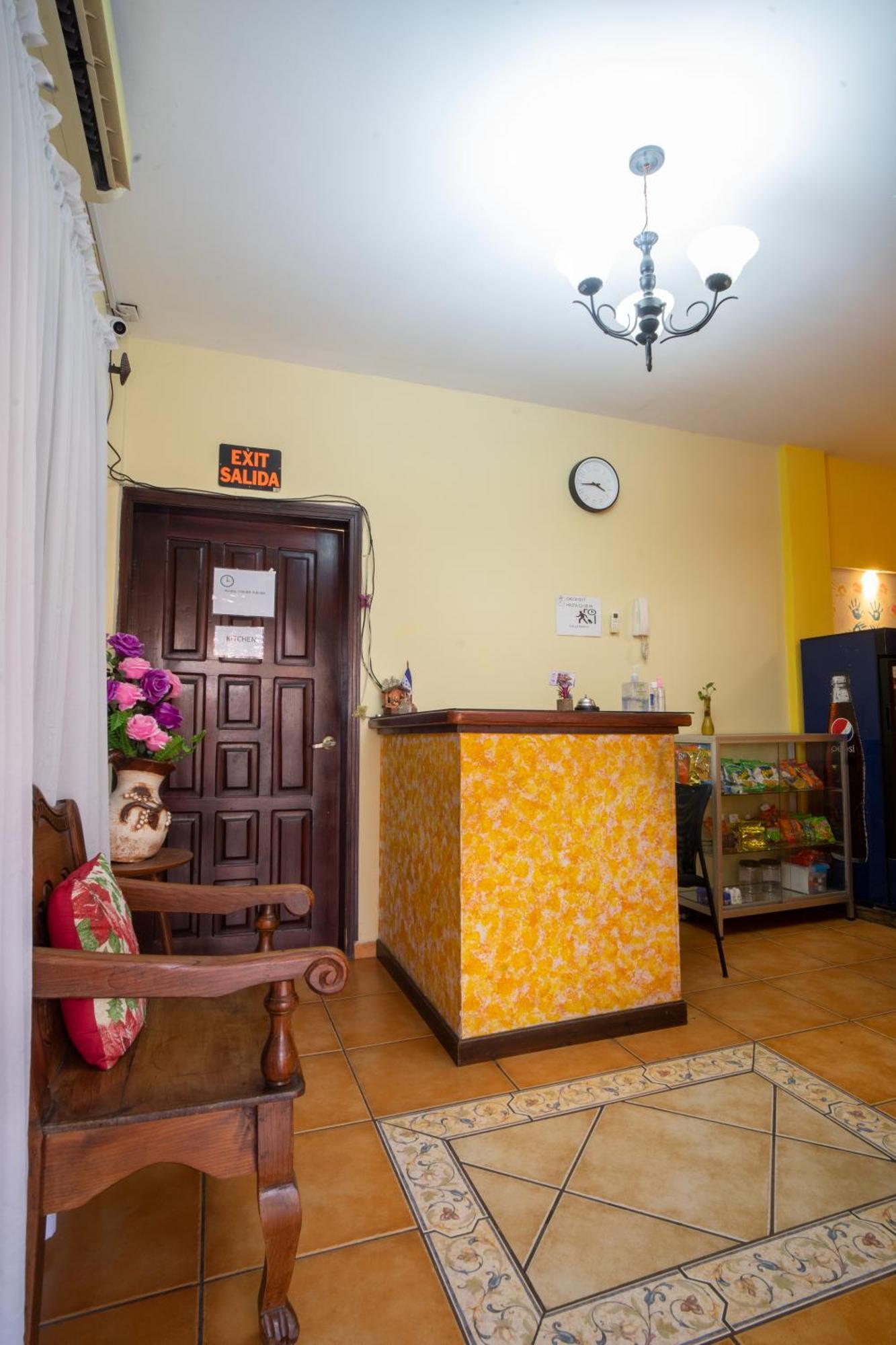 סן פדרו סולה Apart Hotel La Trejo מראה חיצוני תמונה